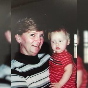 Meet your Posher, Kena